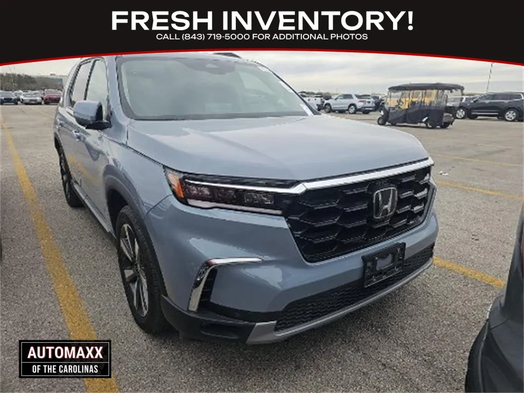 Black 2025 Honda Pilot Touring for sale in Summerville, SC