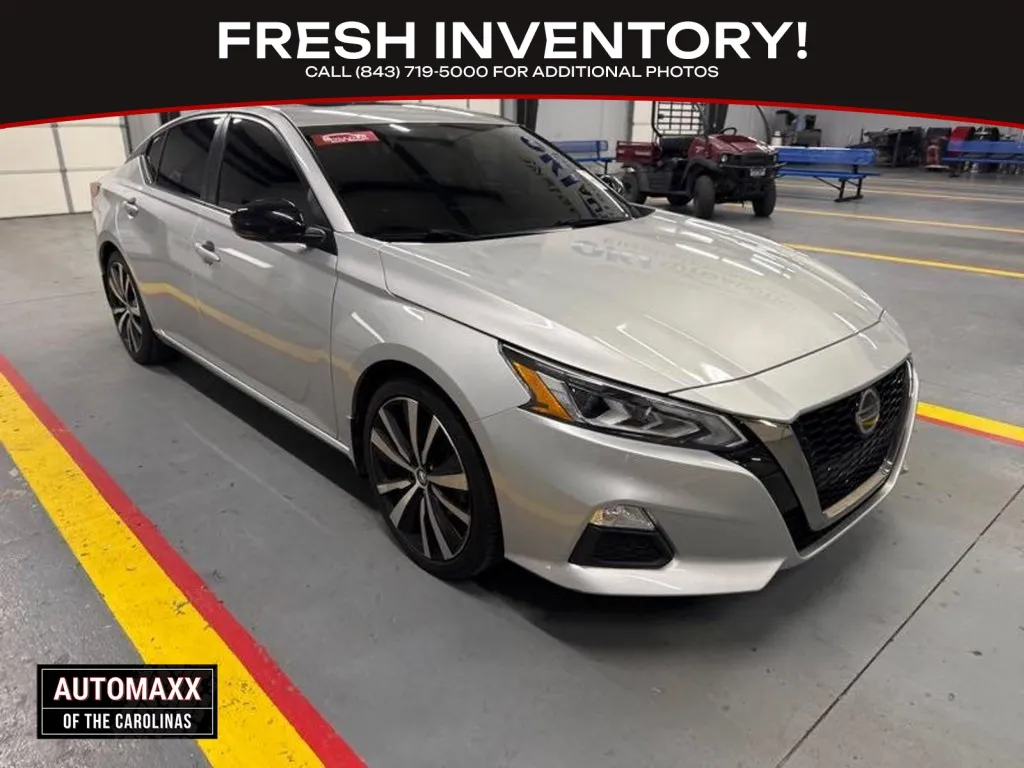 2020 Nissan Altima SR