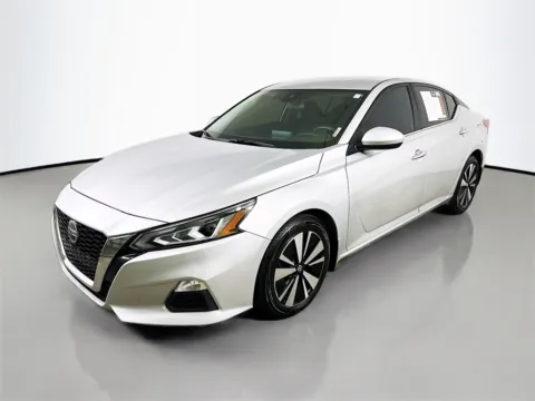 Another view of 2022 Nissan Altima 2.5 SV for sale in Summerville, SC at Automaxx of the Carolinas