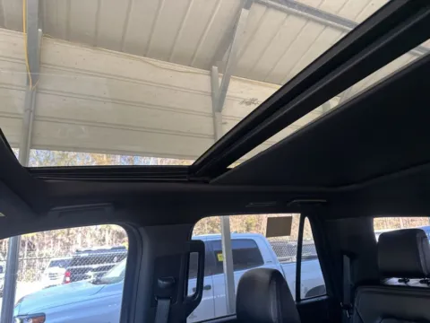 More photos of 2021 Ford Expedition Limited at Automaxx of the Carolinas, SC