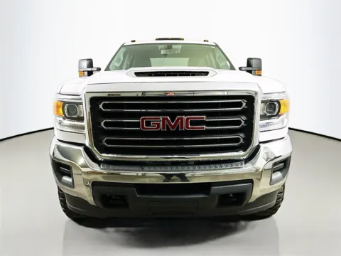 Photos of 2019 GMC Sierra 2500HD for sale in Summerville, SC at Automaxx of the Carolinas