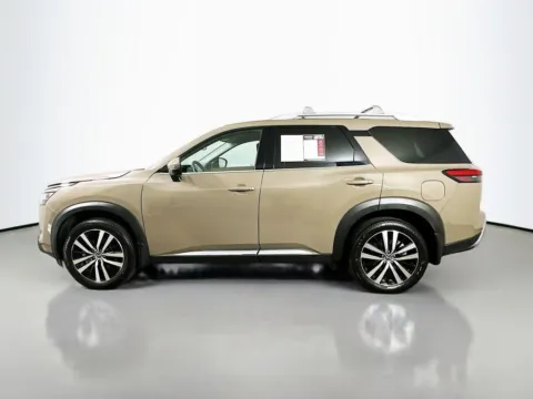 More photos of 2024 Nissan Pathfinder Platinum at Automaxx of the Carolinas, SC