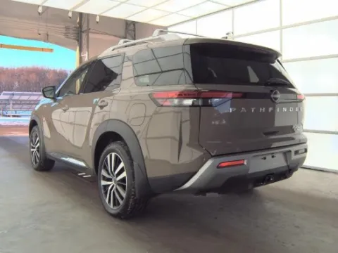 More photos of 2024 Nissan Pathfinder Platinum at Automaxx of the Carolinas, SC