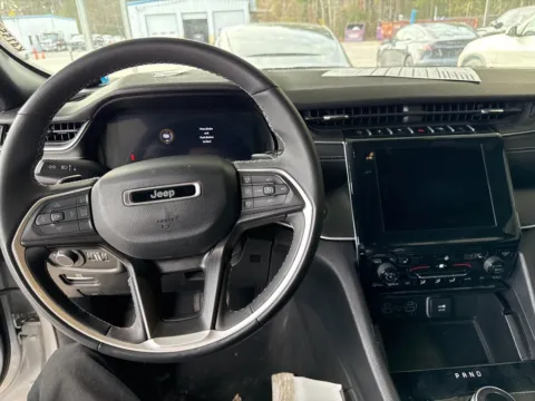 More photos of 2024 Jeep Grand Cherokee Altitude at Automaxx of the Carolinas, SC