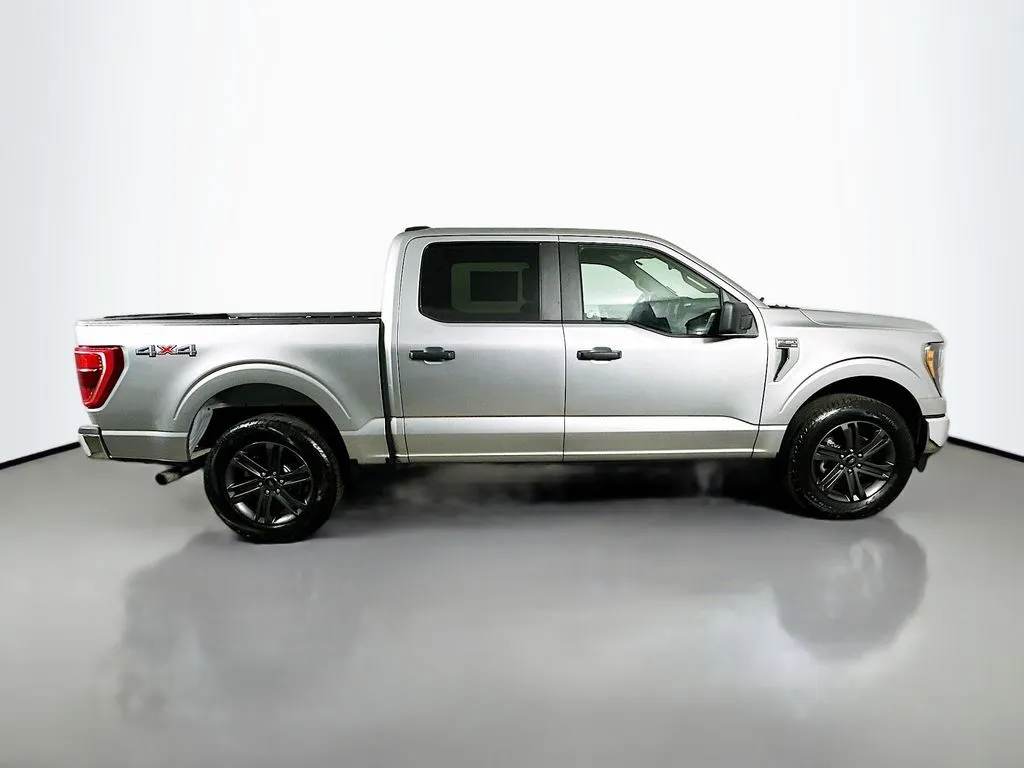 2023 Ford F-150 XLT - Photo 7