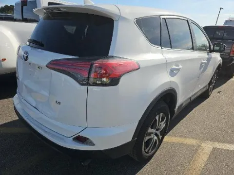 Another view of 2018 Toyota RAV4 LE for sale in Summerville, SC at Automaxx of the Carolinas