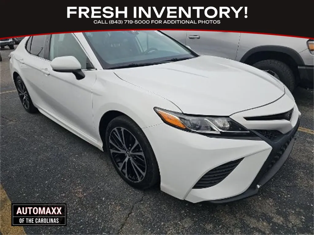 White 2019 Toyota Camry SE for sale in Summerville, SC