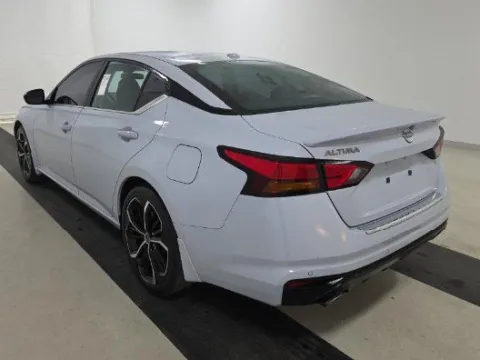 More photos of 2023 Nissan Altima 2.5 SR at Automaxx of the Carolinas, SC