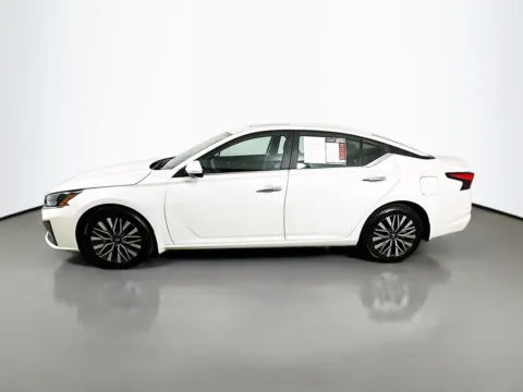 More photos of 2024 Nissan Altima 2.5 SV at Automaxx of the Carolinas, SC