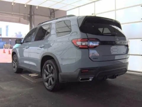 More photos of 2025 Honda Pilot Sport at Automaxx of the Carolinas, SC