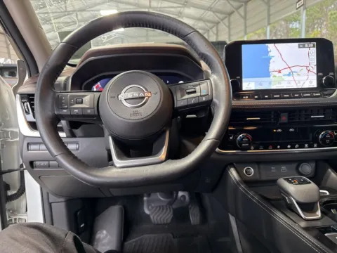 More photos of 2022 Nissan Rogue Platinum at Automaxx of the Carolinas, SC