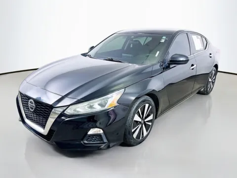 Another view of 2022 Nissan Altima 2.5 SV for sale in Summerville, SC at Automaxx of the Carolinas