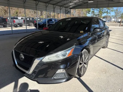Photos of 2022 Nissan Altima 2.5 SV for sale in Summerville, SC at Automaxx of the Carolinas