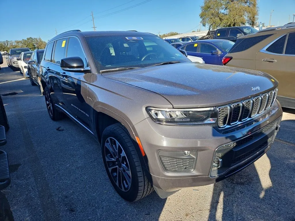 Gray 2022 Jeep Grand Cherokee L Overland for sale in Summerville, SC