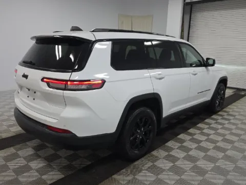 Another view of 2024 Jeep Grand Cherokee L Altitude for sale in Summerville, SC at Automaxx of the Carolinas