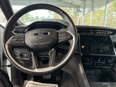 More photos of 2024 Jeep Grand Cherokee L Altitude at Automaxx of the Carolinas, SC