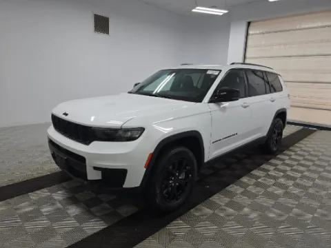 Photos of 2024 Jeep Grand Cherokee L Altitude for sale in Summerville, SC at Automaxx of the Carolinas