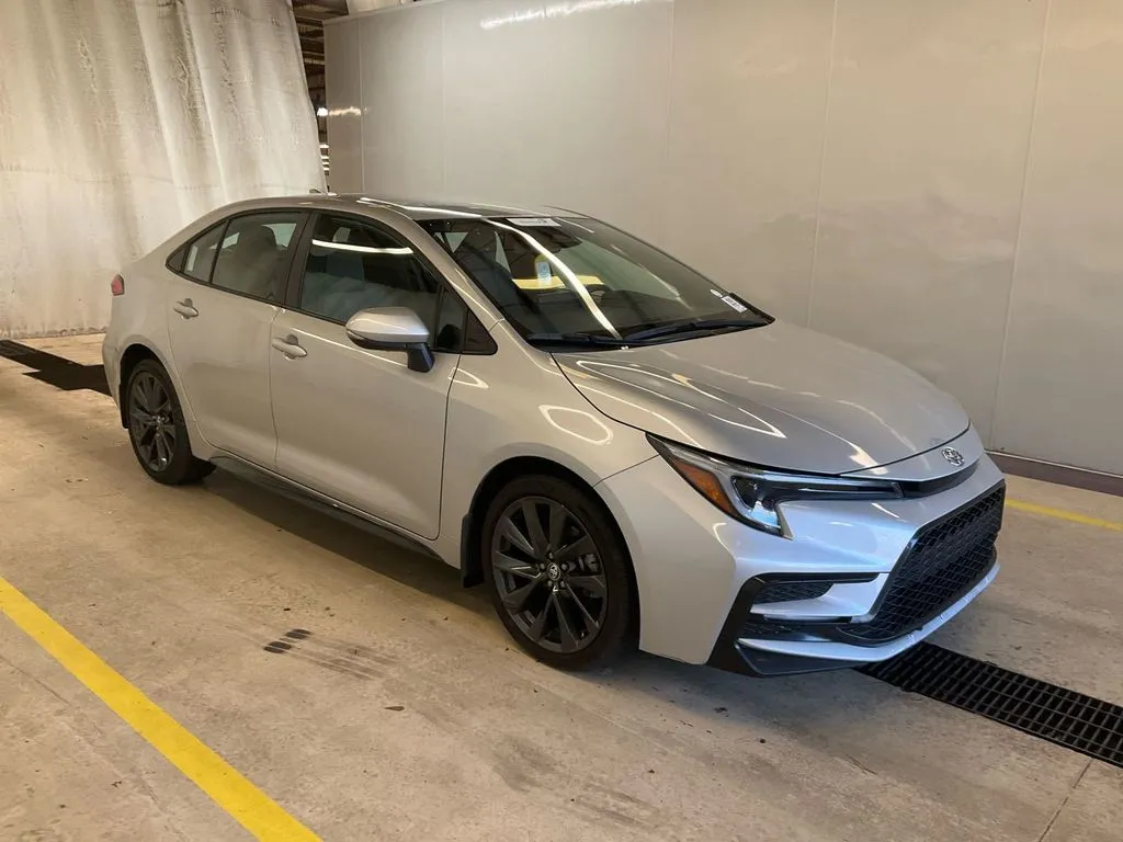 Black 2025 Toyota Corolla SE for sale in Summerville, SC