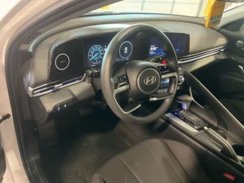 More photos of 2024 Hyundai Elantra SEL at Automaxx of the Carolinas, SC