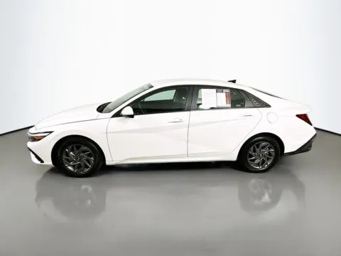 More photos of 2024 Hyundai Elantra SEL at Automaxx of the Carolinas, SC