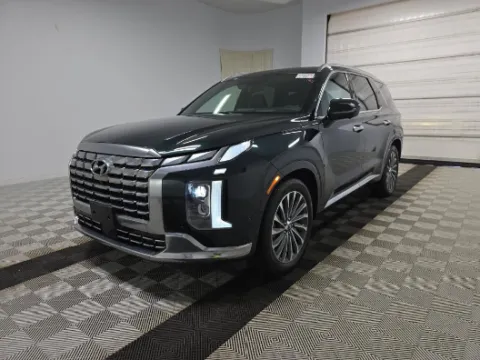 Photos of 2024 Hyundai Palisade Calligraphy for sale in Summerville, SC at Automaxx of the Carolinas