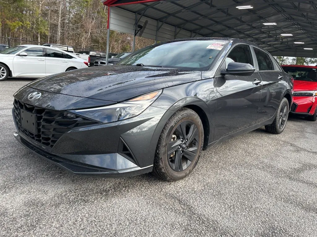 Gray 2023 Hyundai Elantra SEL for sale in Summerville, SC