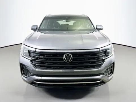 Photos of 2024 Volkswagen Atlas Cross Sport 2.0T SEL R-Line for sale in Summerville, SC at Automaxx of the Carolinas