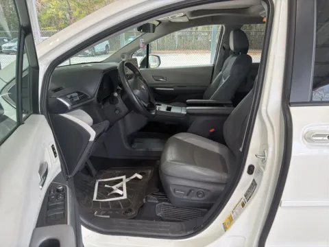 More photos of 2021 Toyota Sienna Limited at Automaxx of the Carolinas, SC