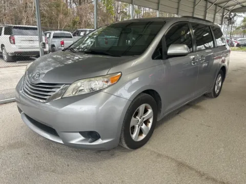Photos of 2017 Toyota Sienna L for sale in Summerville, SC at Automaxx of the Carolinas