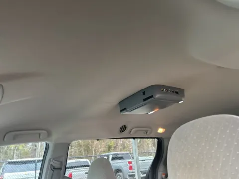 More photos of 2017 Toyota Sienna L at Automaxx of the Carolinas, SC