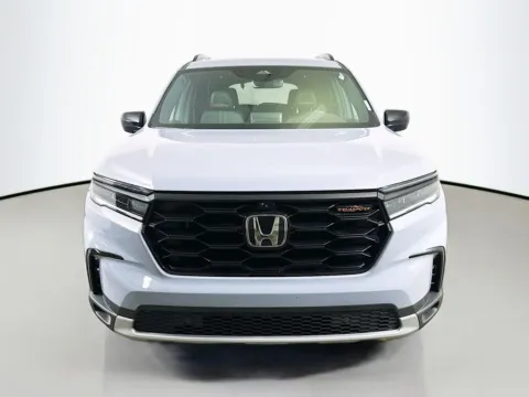 Photos of 2025 Honda Pilot TrailSport for sale in Summerville, SC at Automaxx of the Carolinas