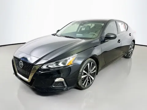 Another view of 2022 Nissan Altima 2.5 SR for sale in Summerville, SC at Automaxx of the Carolinas