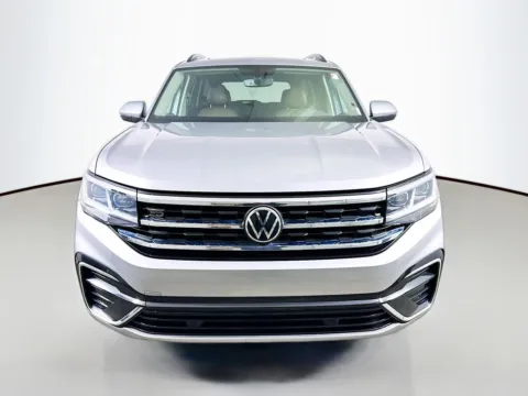 Photos of 2021 Volkswagen Atlas 3.6L V6 SE w/Technology R-Line for sale in Summerville, SC at Automaxx of the Carolinas