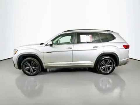 More photos of 2021 Volkswagen Atlas 3.6L V6 SE w/Technology R-Line at Automaxx of the Carolinas, SC