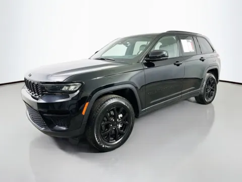 Another view of 2024 Jeep Grand Cherokee Altitude for sale in Summerville, SC at Automaxx of the Carolinas
