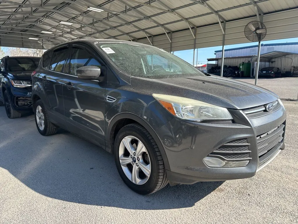 Gray 2015 Ford Escape SE for sale in Summerville, SC