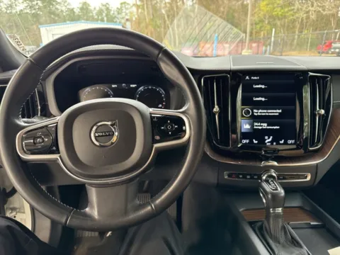 More photos of 2021 Volvo XC60 T5 Inscription at Automaxx of the Carolinas, SC