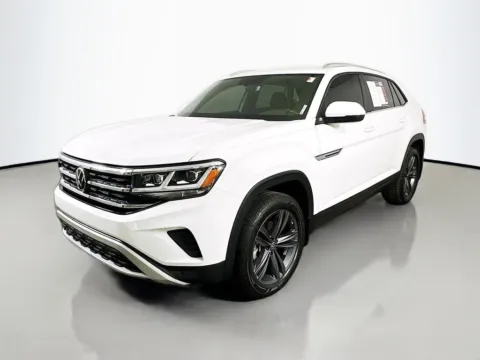 Another view of 2023 Volkswagen Atlas Cross Sport 3.6L V6 SE w/Technology for sale in Summerville, SC at Automaxx of the Carolinas