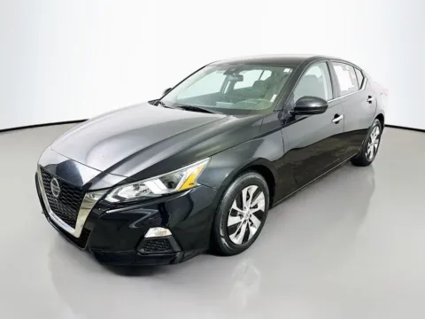 Another view of 2021 Nissan Altima 2.5 S for sale in Summerville, SC at Automaxx of the Carolinas