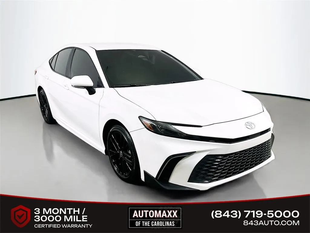 White 2025 Toyota Camry SE for sale in Summerville, SC