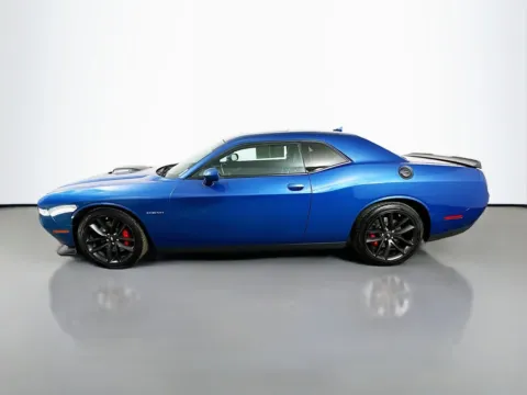 More photos of 2022 Dodge Challenger R/T at Automaxx of the Carolinas, SC