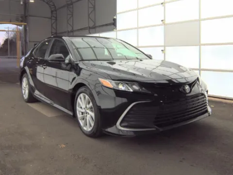 Black 2022 Toyota Camry LE for sale in Summerville, SC