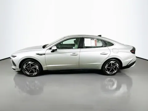 More photos of 2024 Hyundai Sonata SEL at Automaxx of the Carolinas, SC