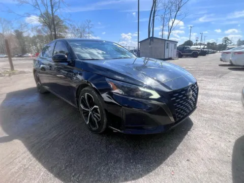 Black 2023 Nissan Altima 2.5 SR for sale in Summerville, SC