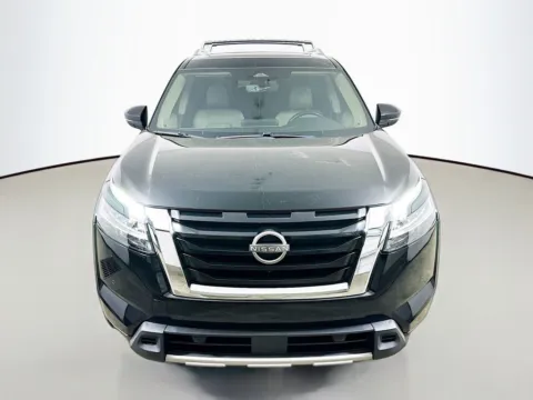 Photos of 2023 Nissan Pathfinder SL for sale in Summerville, SC at Automaxx of the Carolinas