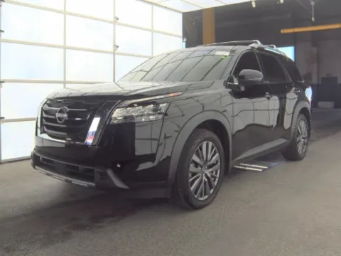 Photos of 2023 Nissan Pathfinder SL for sale in Summerville, SC at Automaxx of the Carolinas