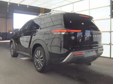 More photos of 2023 Nissan Pathfinder SL at Automaxx of the Carolinas, SC