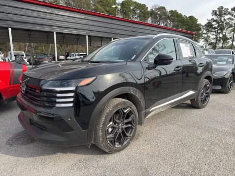 Black 2025 Nissan Kicks SR for sale in Summerville, SC