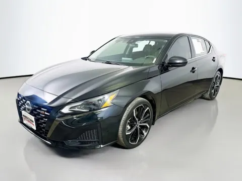Another view of 2023 Nissan Altima 2.5 SR for sale in Summerville, SC at Automaxx of the Carolinas
