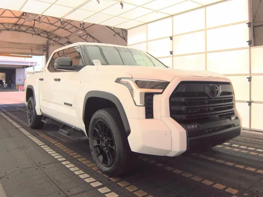 White 2023 Toyota Tundra SR5 for sale in Summerville, SC